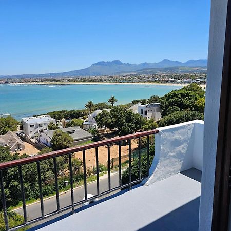 ケープタウン La Isla Bonita Bed & Breakfast エクステリア 写真