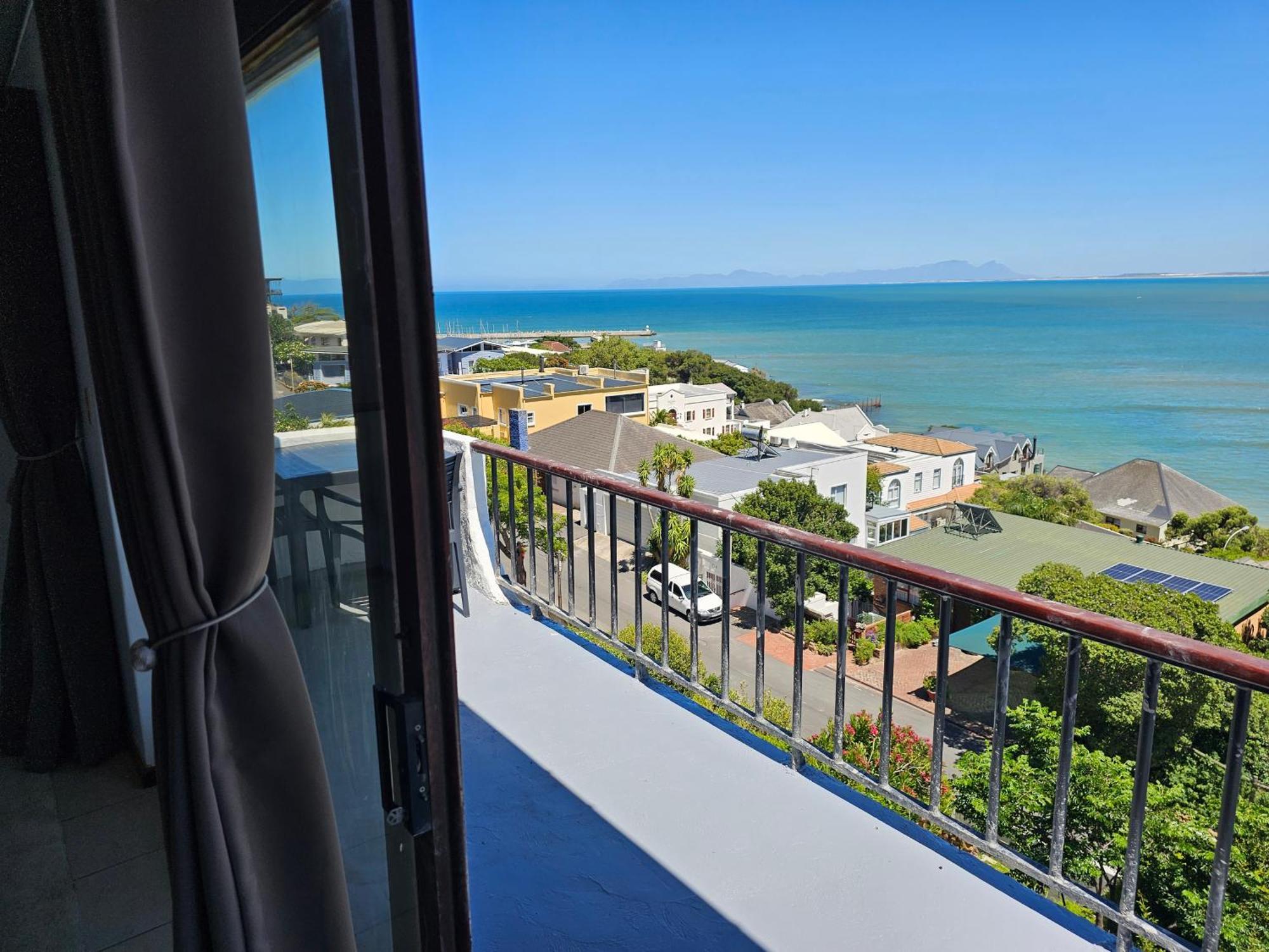 ケープタウン La Isla Bonita Bed & Breakfast エクステリア 写真