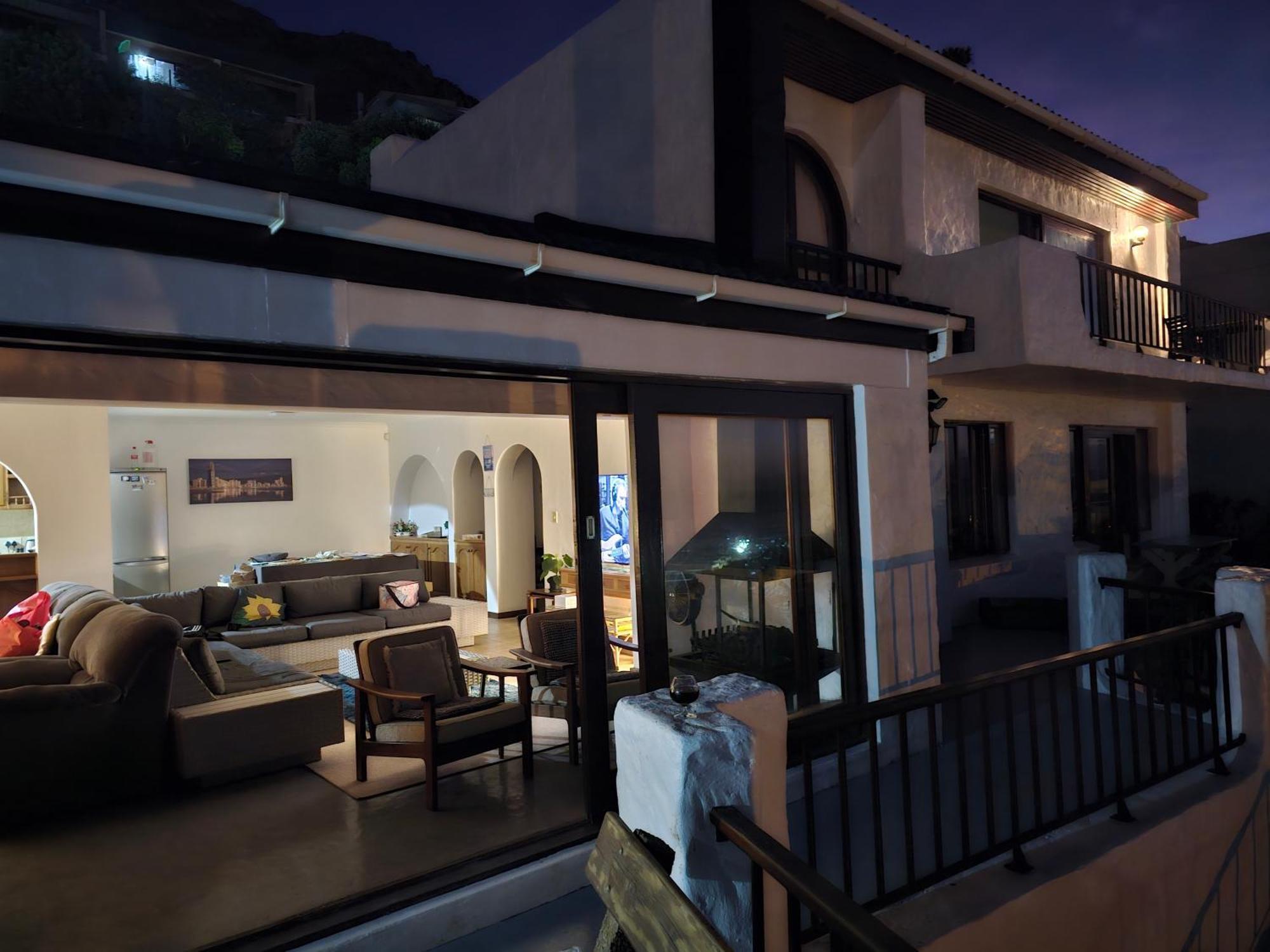 ケープタウン La Isla Bonita Bed & Breakfast エクステリア 写真